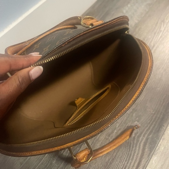 Louis Vuitton Monogram Ellipse MM - Picture 9 of 9